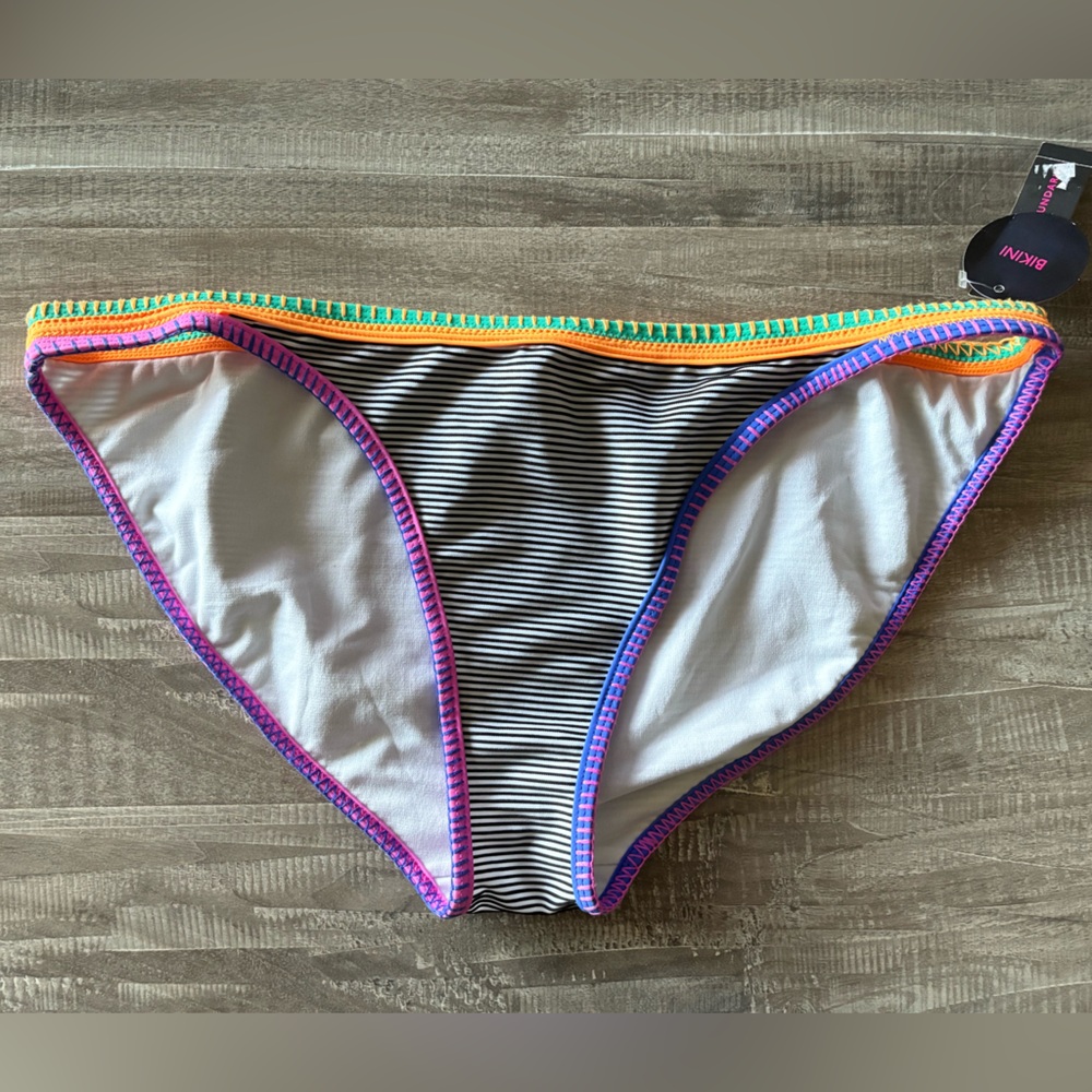 No Boundaries Bikini bottom w/Orange and Green Trim Xlarge (15-17) NWT